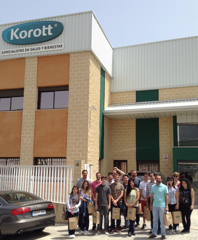 los alumnos del MUIOL visitan Korott